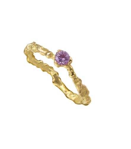Anais Rheiner engagement ring yellow gold and purple saphire
