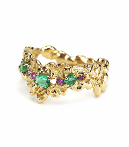 Anais Rheiner Bague nature sauvage or jaune emeraudes